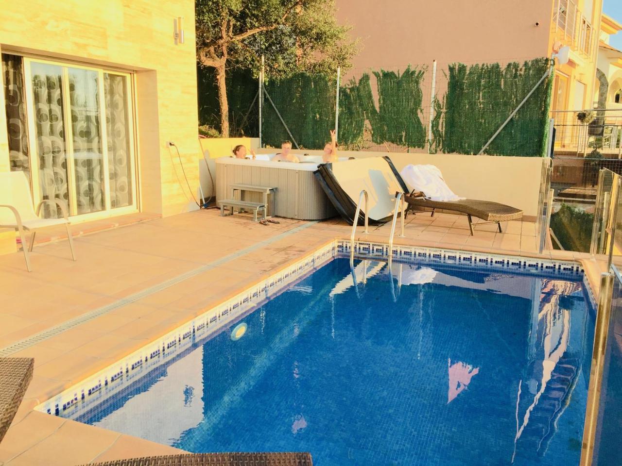 Luxury Villa Investingspain With Sea Views, Pool And Jacuzzi Lloret de Mar Exterior foto